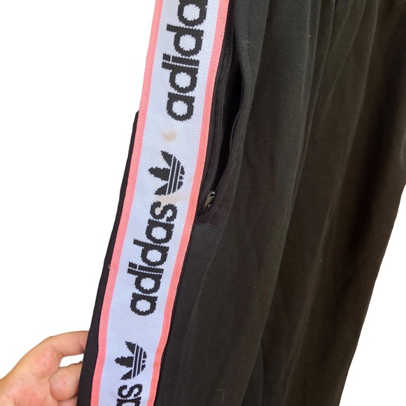 Adidas XS Pants Black Retro Spellout Logo Down Wide Leg Elastic Paperbag Waist - Picture 4 of 5